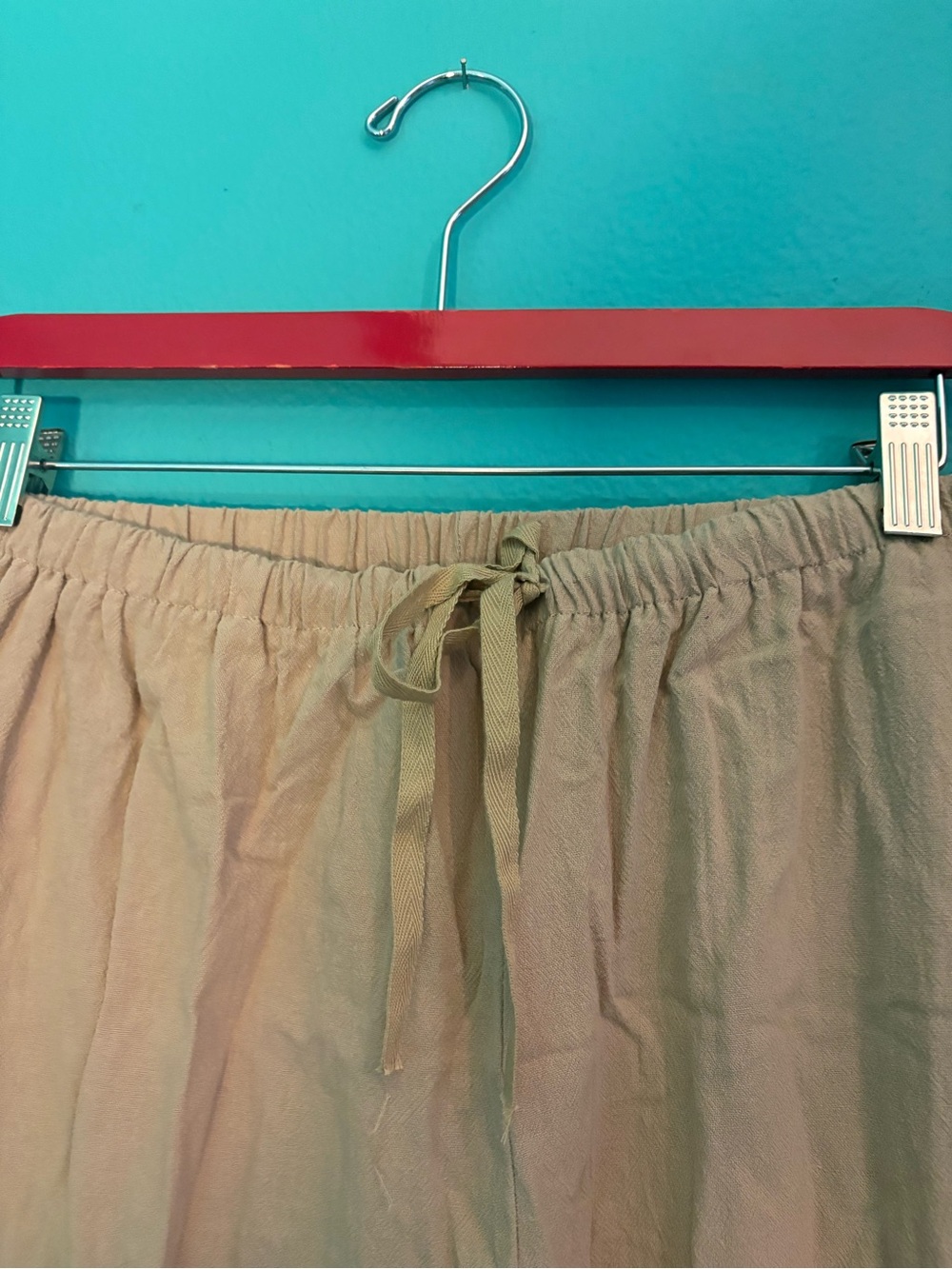 Khaki colored cotton linen ruffled pants NWOT - Picture 4 of 5